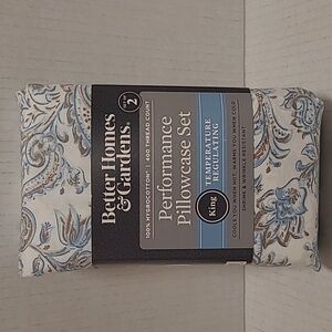 NWT Pair of Better Homes and Gardens Signature Soft King Size Pillowcases